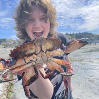 Deryn with crab
